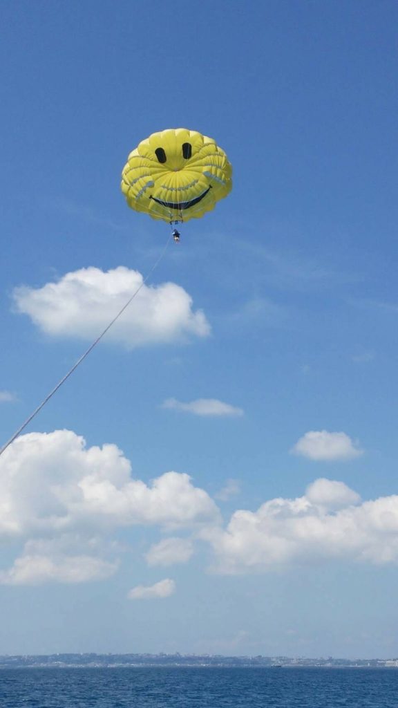 パラセーリング